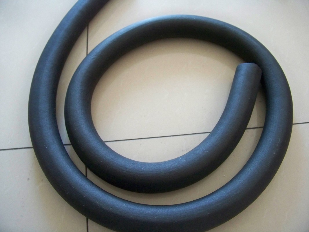 Factory Price of High Quality Flexible Rubber Foam Pipes Foam Insulation Protect Tube Silicone Rubber Color Foam Tube Pipe